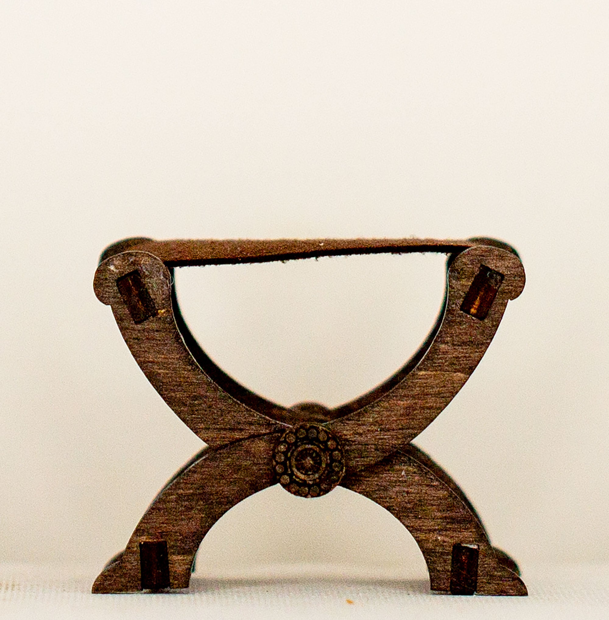 Miniature Medieval Gothic Style 'Curulis' Folding Chair - 1 12 Scale Kit